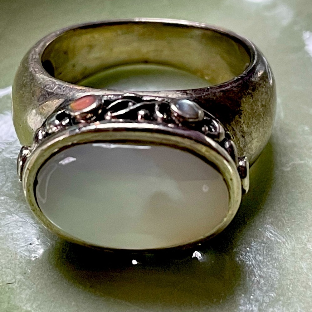 Sterling Silver and Mother of Pearl Ring